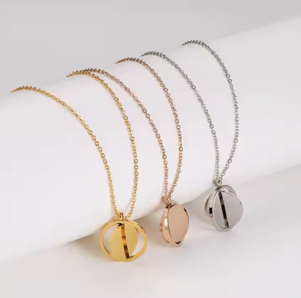 Stainless Steel Spinner Circle Necklace